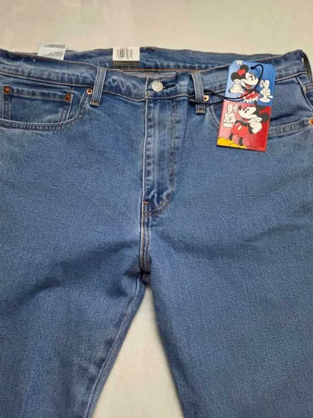 Levis our lens straight